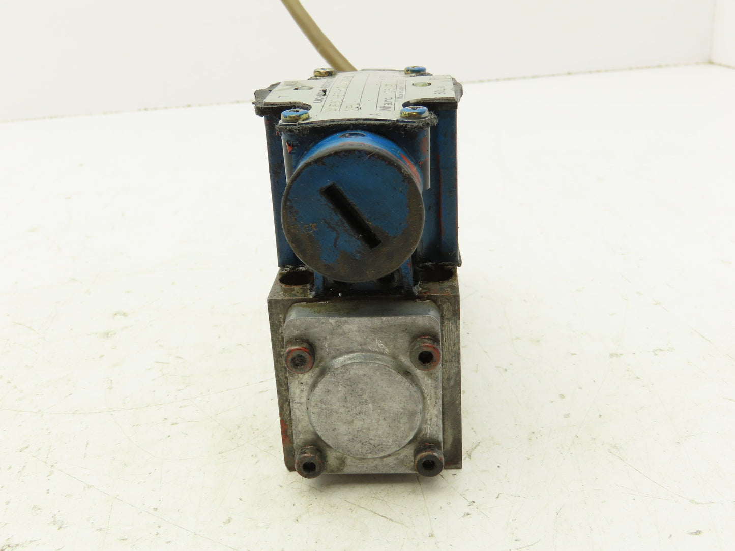Rexroth 4WE6D-51-M0/AW100-00-NPL Hydraulic Directional Solenoid Valve 110V