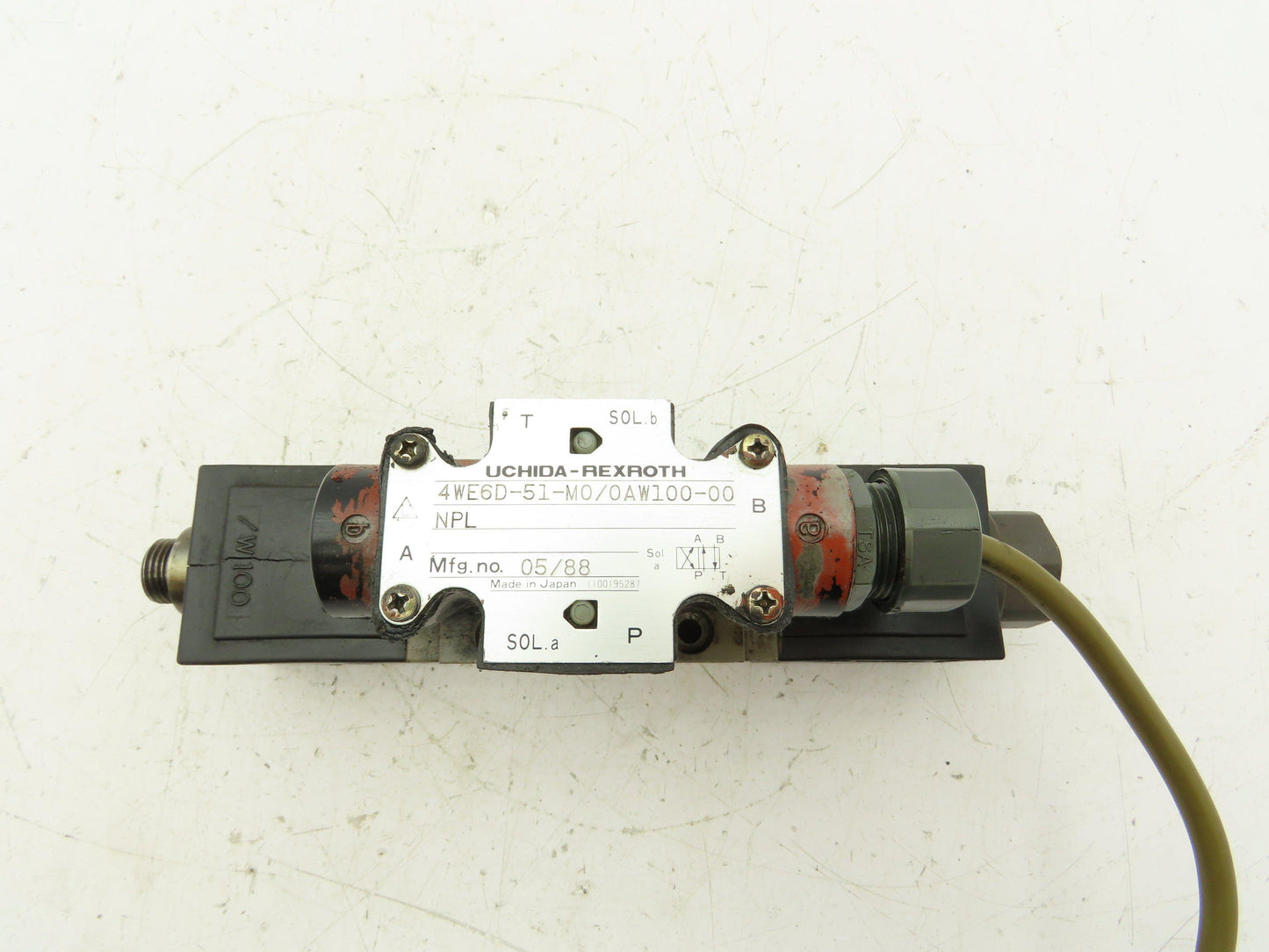 Rexroth 4WE6D-51-M0/0AW100-00-NPL Hydraulic Directional Solenoid Valve 110V