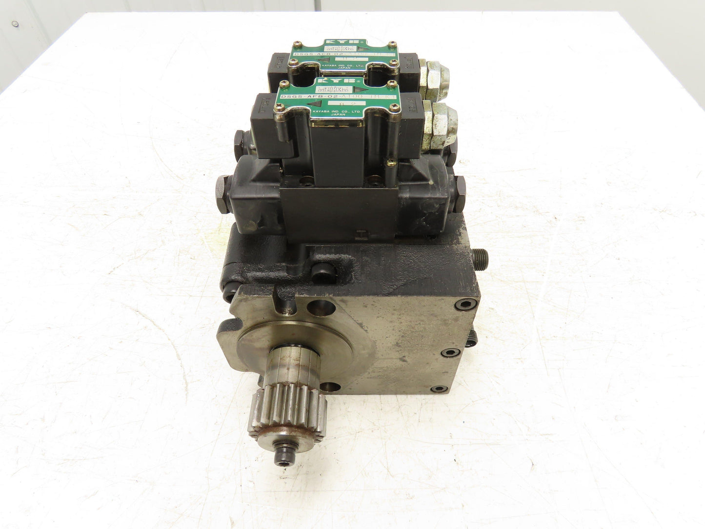 Nippon Gerotor 070-2PC-2ALC-L0 Hydraulic Index Motor w/Solenoid Control Valves
