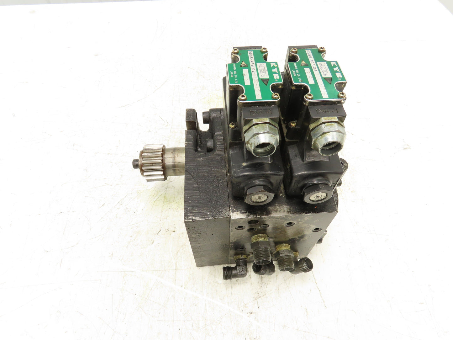 Nippon Gerotor 070-2PC-2ALC-L0 Hydraulic Index Motor w/Solenoid Control Valves