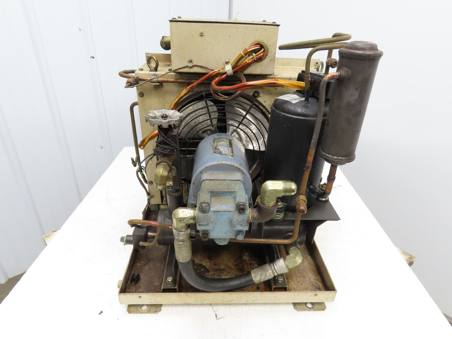 Daikin AKS103Y Oilcon Oil Chiller Unit DF-22 Coolant Compressor Heat Exchanger