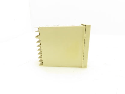 Fuji PXZ5TAY2-0Y000 Temperature Controller 100-240VAC
