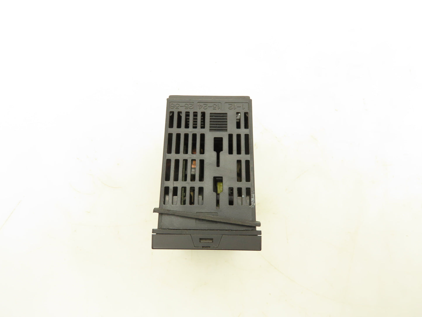 Fuji PXR5RAY1-0Y000 Temperature Controller 100-240VAC 12VA 50/60Hz