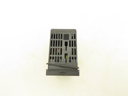 Fuji PXR5RAY1-0Y000 Temperature Controller 100-240VAC 12VA 50/60Hz