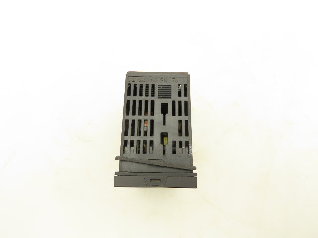 Fuji PXR5RAY1-0Y000 Temperature Controller 100-240VAC 12VA 50/60Hz
