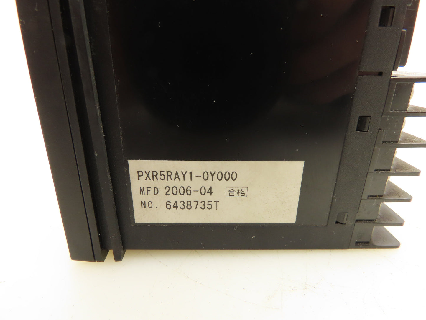 Fuji PXR5RAY1-0Y000 Temperature Controller 100-240VAC 12VA 50/60Hz