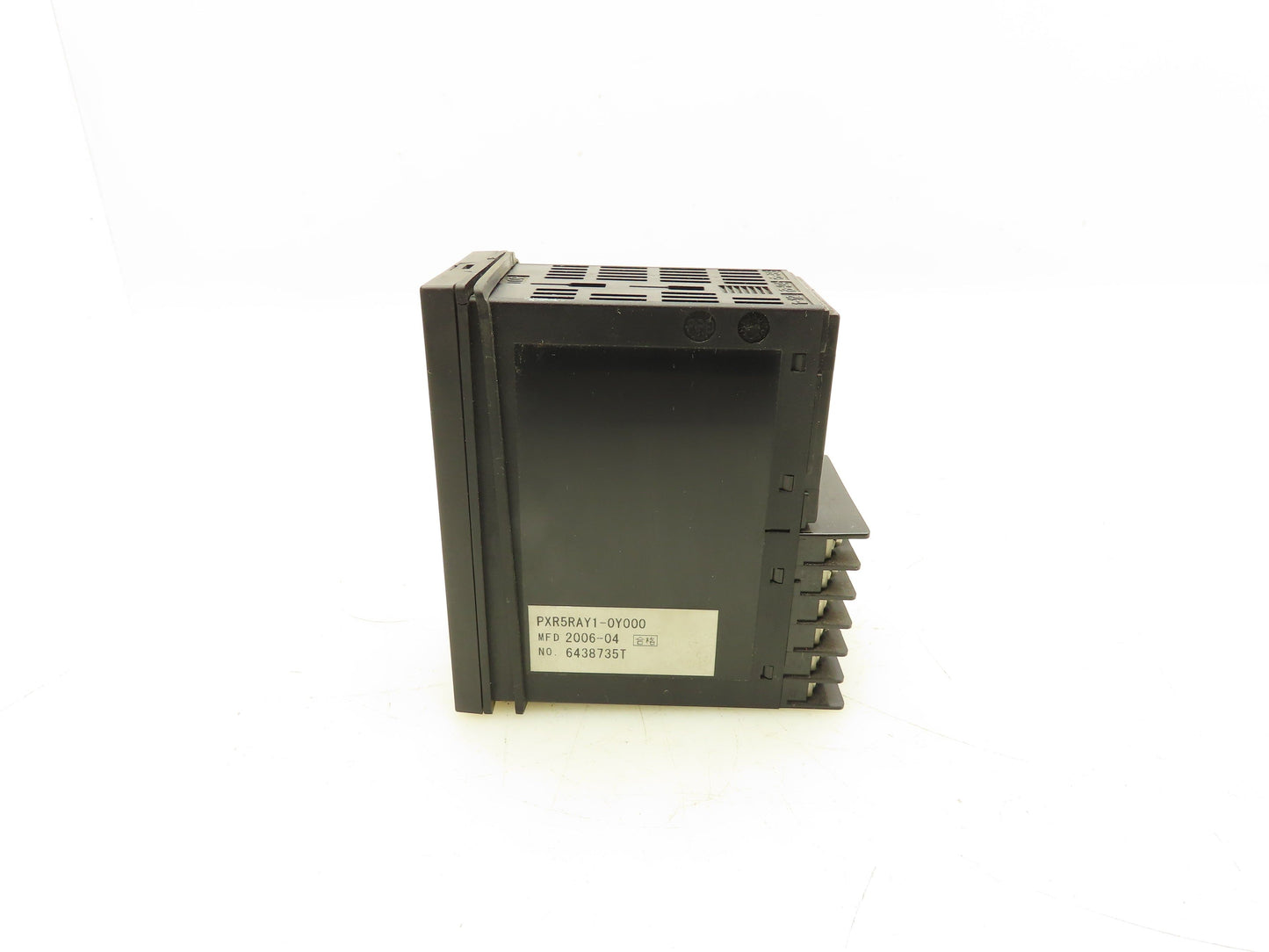 Fuji PXR5RAY1-0Y000 Temperature Controller 100-240VAC 12VA 50/60Hz