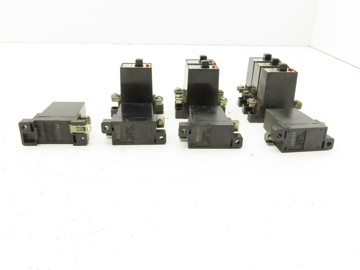 Matsushita 1-Pole Circuit Breaker 1A, 3A, 5A, 7A 220V RC2500A  Lot of 10