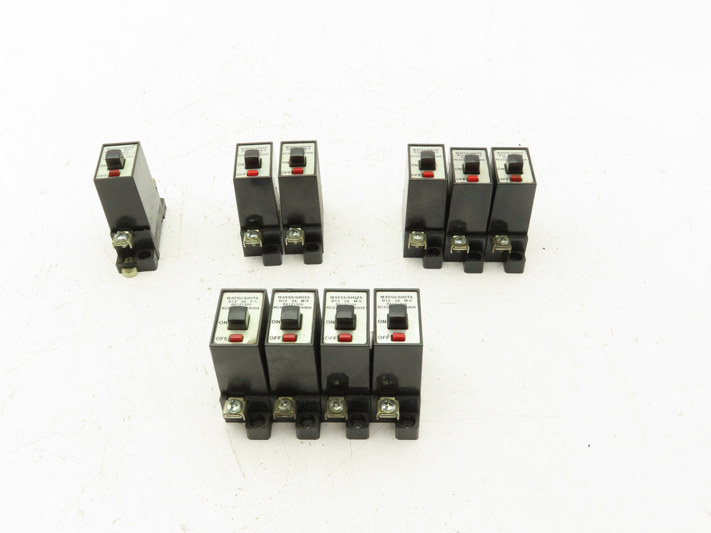 Matsushita 1-Pole Circuit Breaker 1A, 3A, 5A, 7A 220V RC2500A  Lot of 10