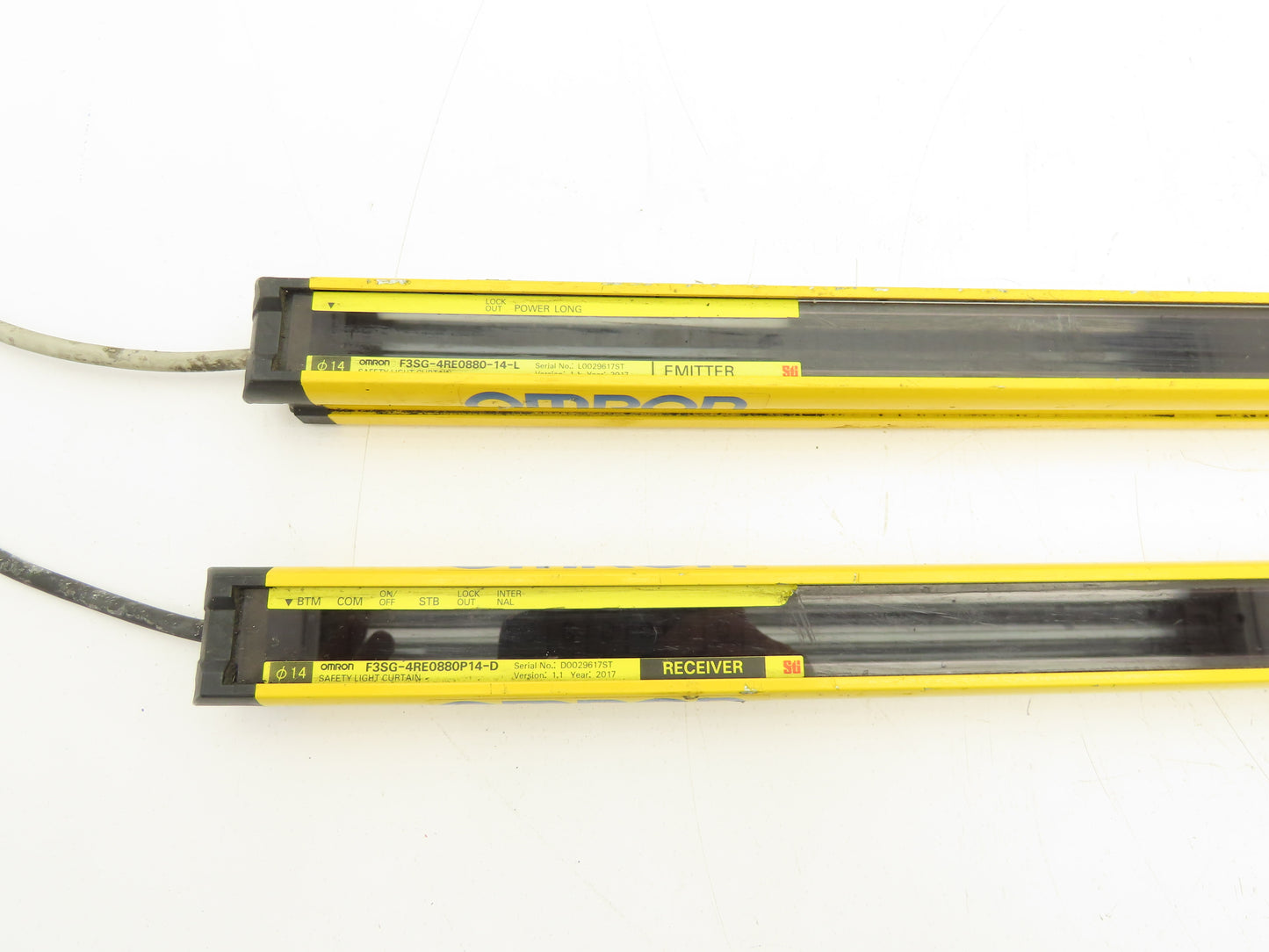 Omron F3SG-4RE0880P14-D Safety Light Curtain Set Receiver Emitter 880mm Set