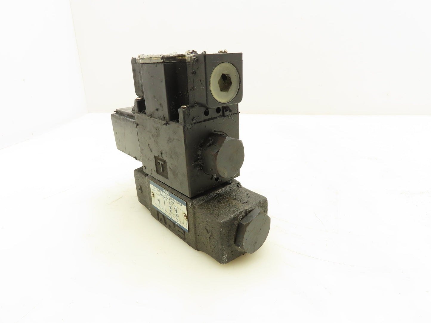 Northman SWH-G02-B2S-A220 Direction Control Solenoid Check Valve Stack 220V