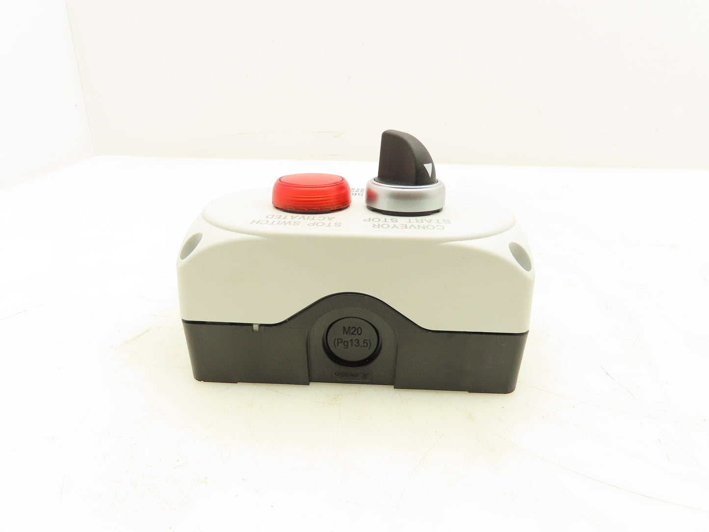 Lovato LPZP2A8 Electrical Enclosure Roach Conveyor Drive Control Selector Switch