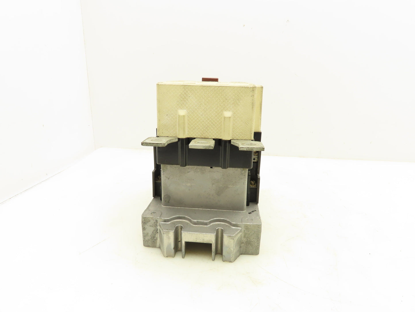 Fuji Electric 1NC4HO Magnetic Contactor 250A 240VAC 120V Coil 3 Pole 50-150 HP