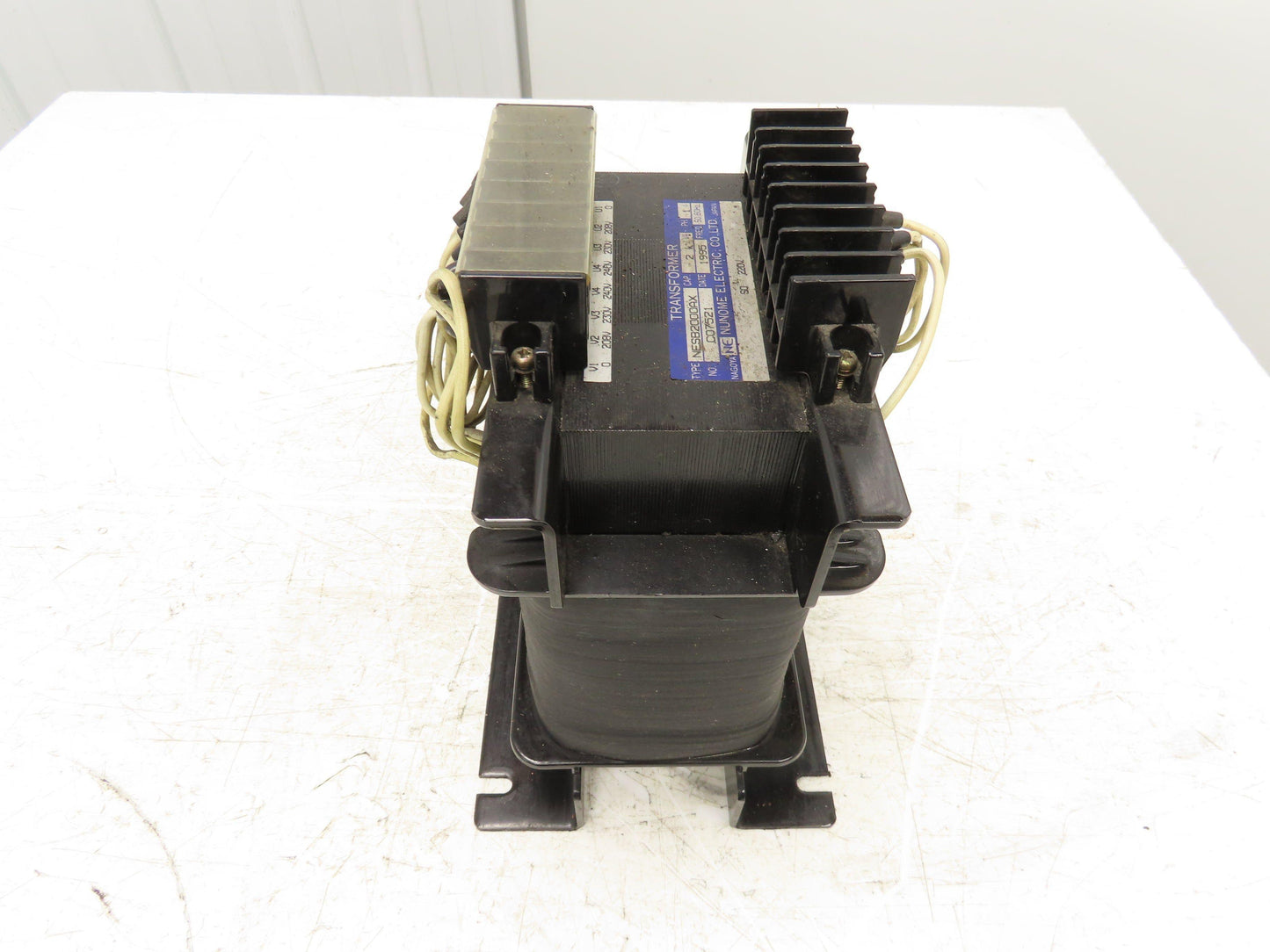 Numone Electric NESB2000AX Industrial Transformer 220V 208/240V 2KVA 1PH