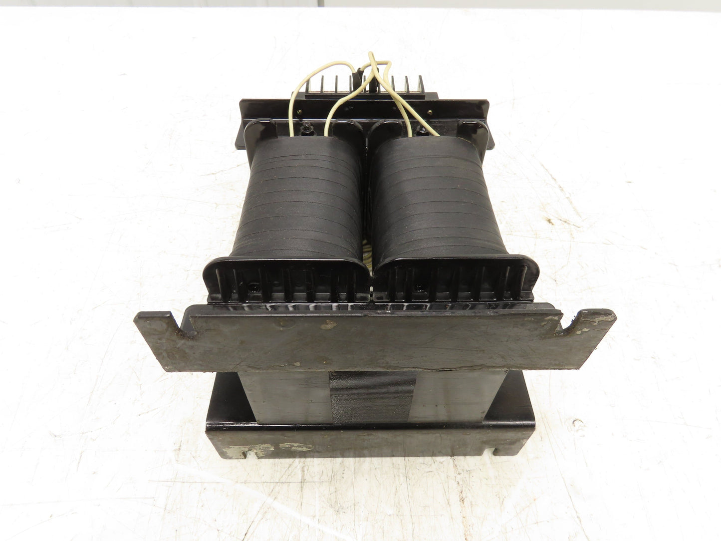 Numone Electric NESB2000AX Industrial Transformer 220V 208/240V 2KVA 1PH