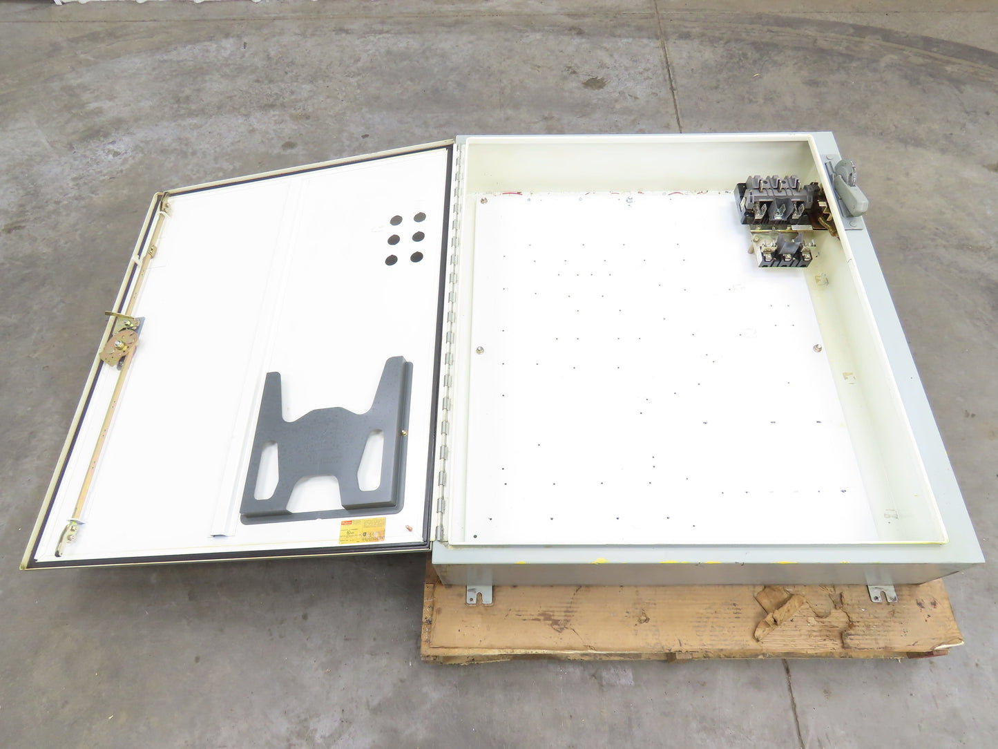 Hoffman A-42AB3808LP Electrical Enclosure 42x38x8" Wall Mount Fusible Disconnect