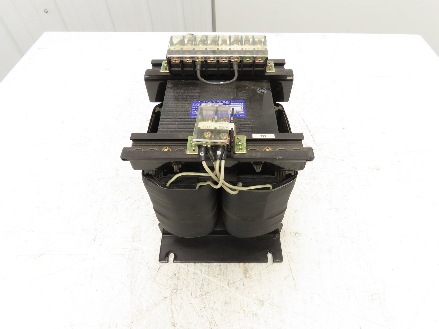 Nunome Electric NESB4000AX Industrial Transformer 4KVA 1PH PRI 240V SEC 220V