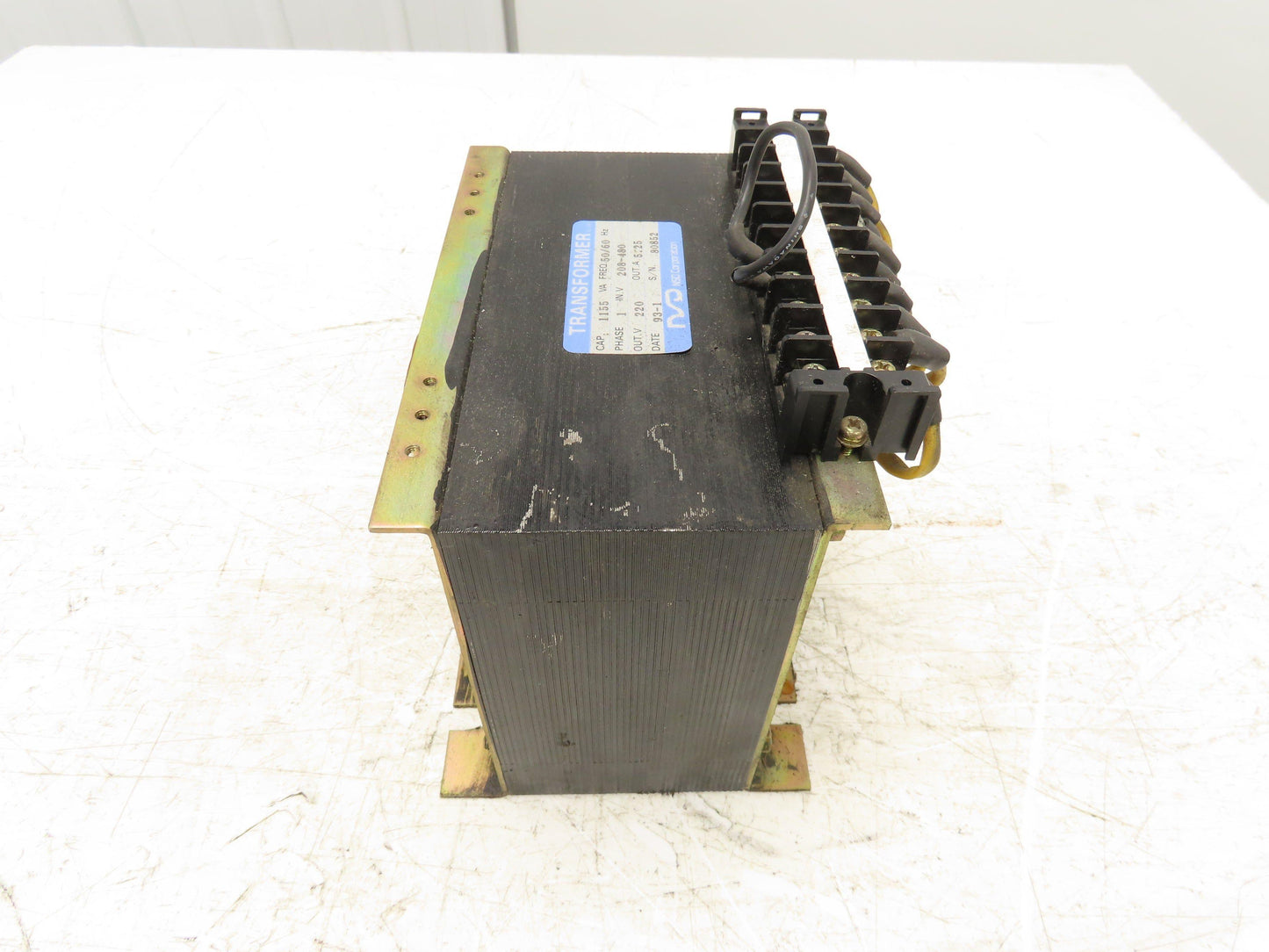 NSD Corporation Industrial Transformer 208/480V 220V 1PH 1155VA 5.25A