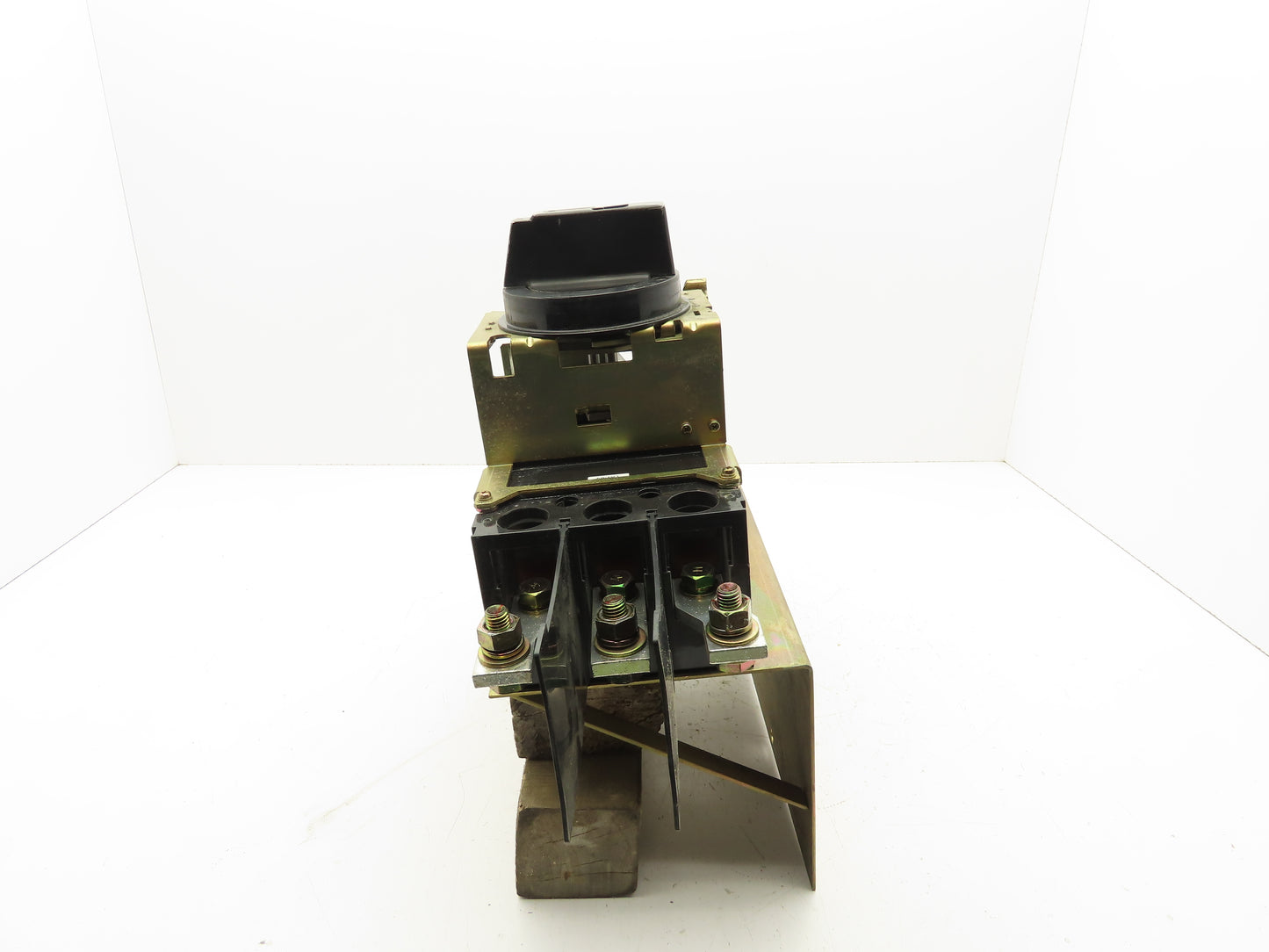 Mitsubishi NF400-CS No-Fuse Breaker With Trip Switch 250A 600V 3 Pole