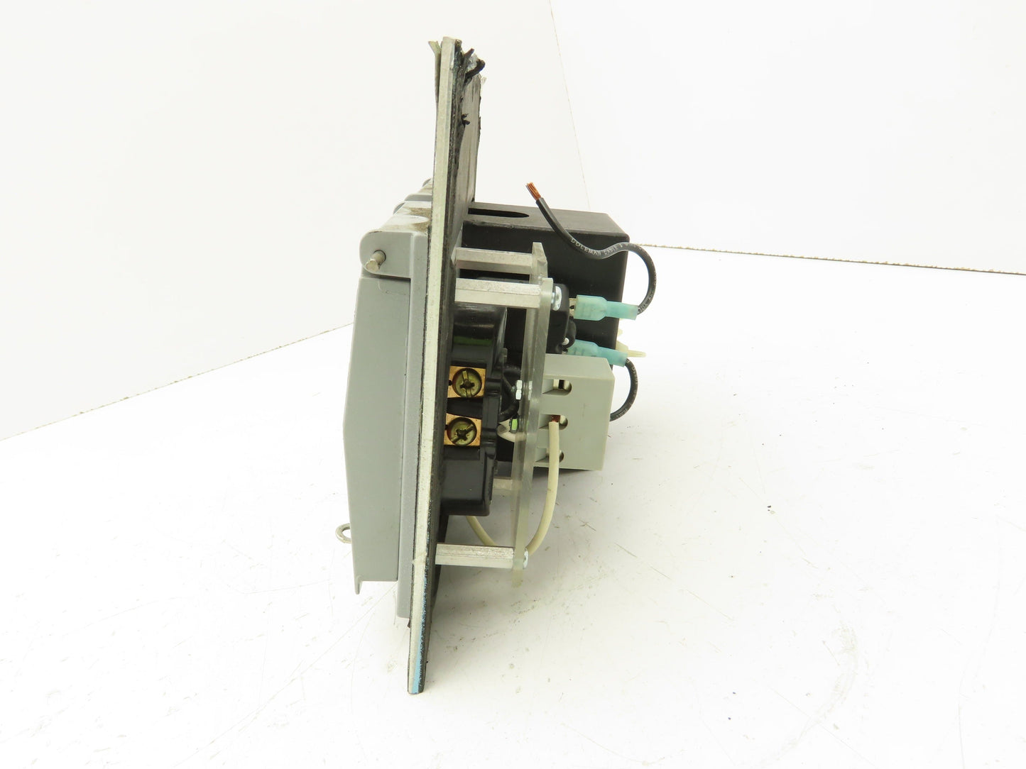 Sine Taylor-Winfield P22939 Limit Outlet Programmer 2-Port Assembly Panel