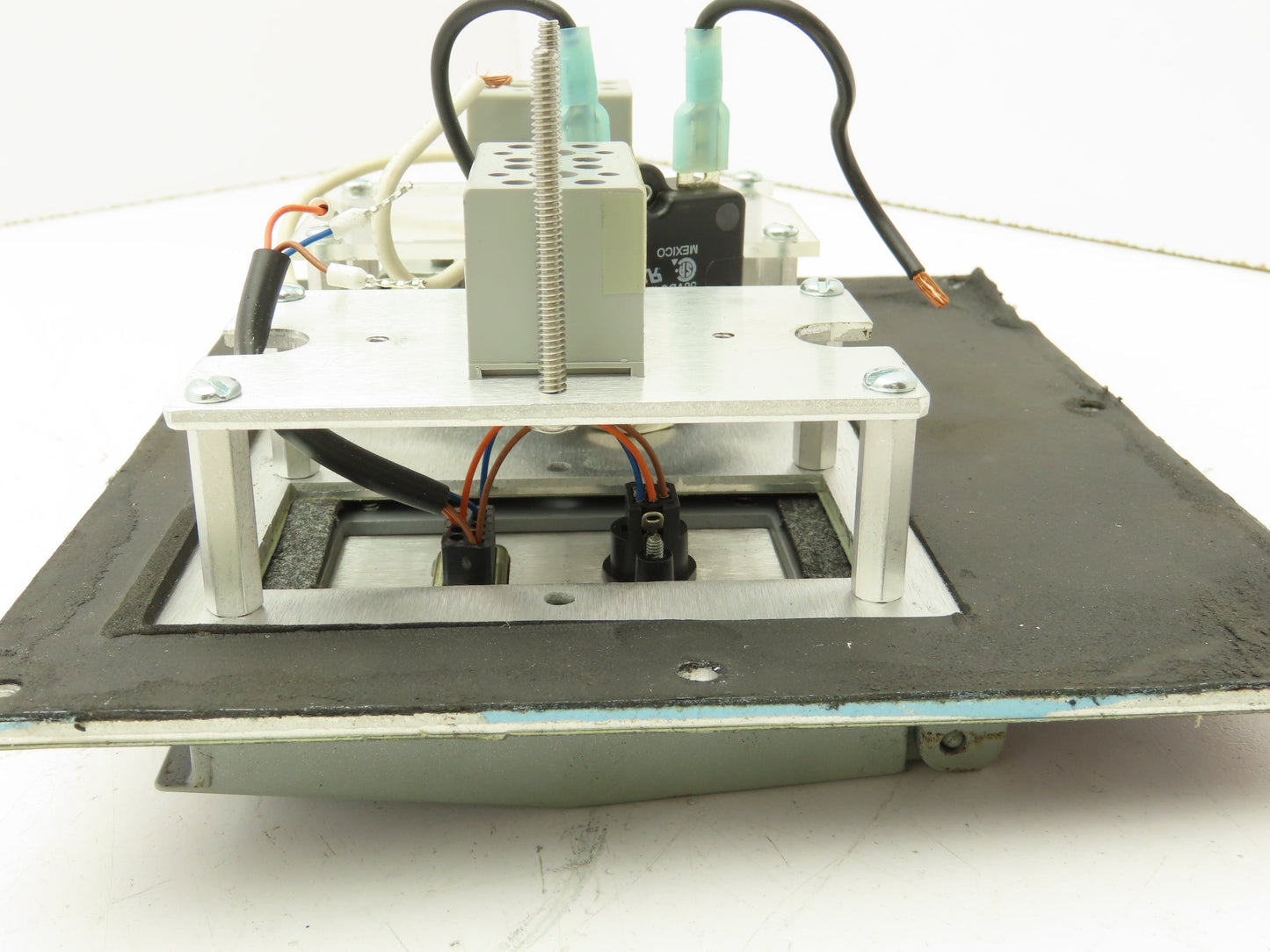 Sine Taylor-Winfield P22939 Limit Outlet Programmer 2-Port Assembly Panel