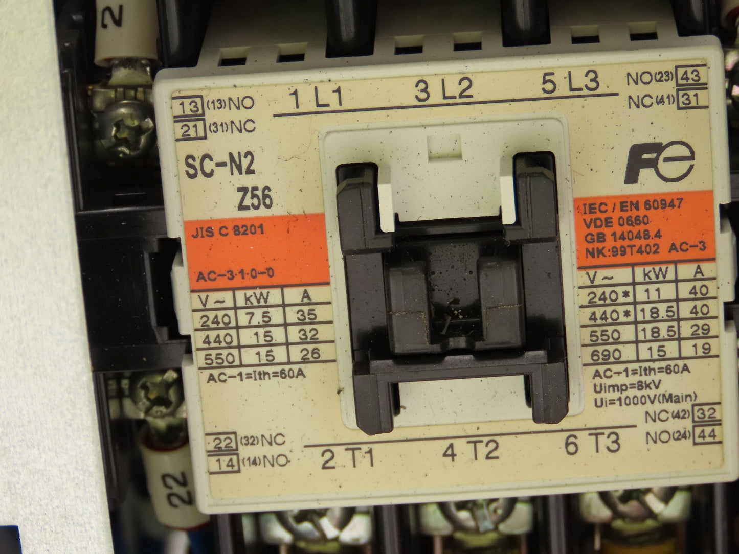 Fanuc Fuji Electric A05B-2452-C524 Robotics Drive Emergency Stop Unit 3 Pole 10A