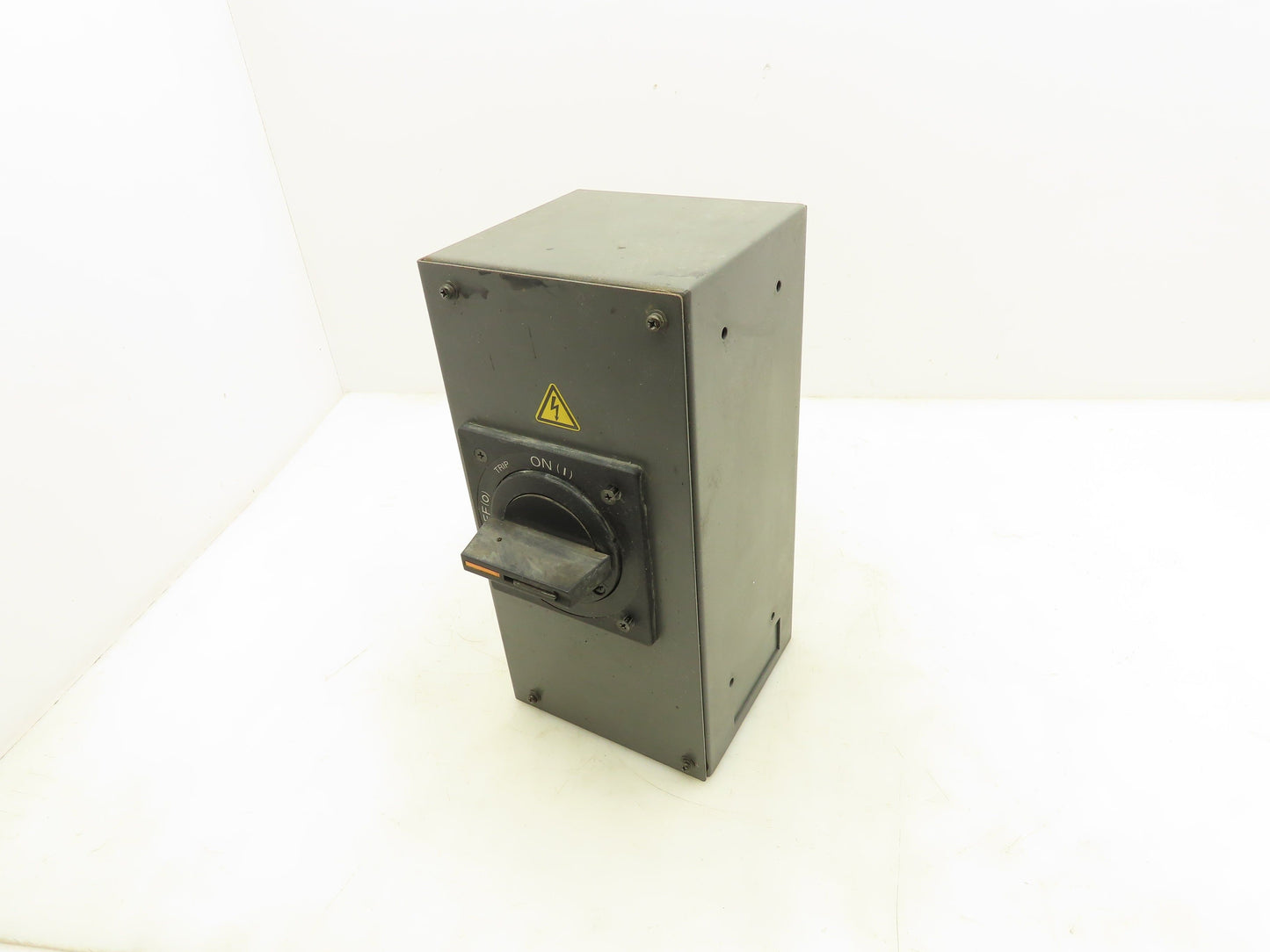 Fanuc A05B-2400-C402 Circuit Breaker Box Rotary Disconnect Switch 20A 3P