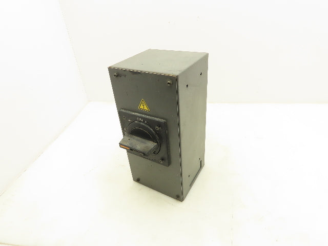 Fanuc A05B-2400-C402 Circuit Breaker Box Rotary Disconnect Switch 20A 3P