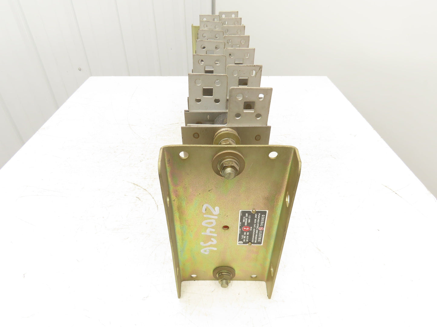 General Electric IC9141A001A102 GE Braking Resistor 13-Taps 600V 155A .25 OHMS