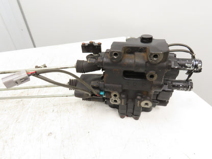 Toyota 67650-21440-71 Nishina Forklift Hydraulic Control Valve 3-Lever 7FBCU25