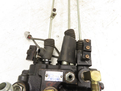 Toyota 67650-21440-71 Nishina Forklift Hydraulic Control Valve 3-Lever 7FBCU25