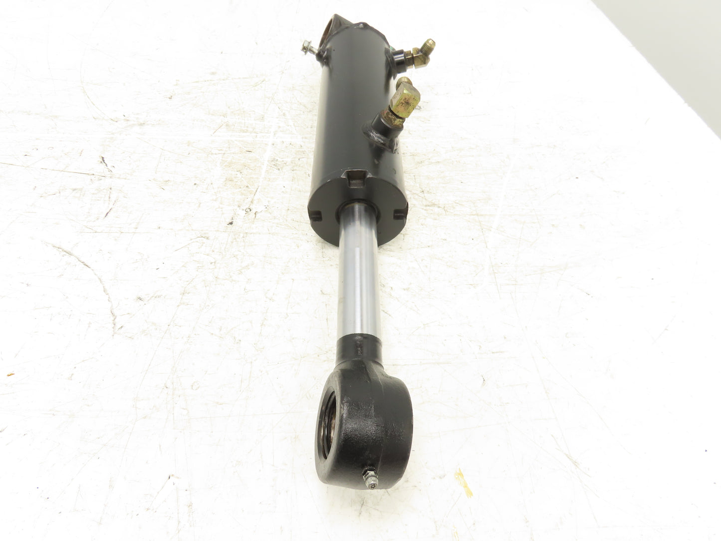 Toyota 7FBCU25 Electric Forklift Mast Tilt Cylinder 3" Bore 8" Stoke 1-3/8" Pin