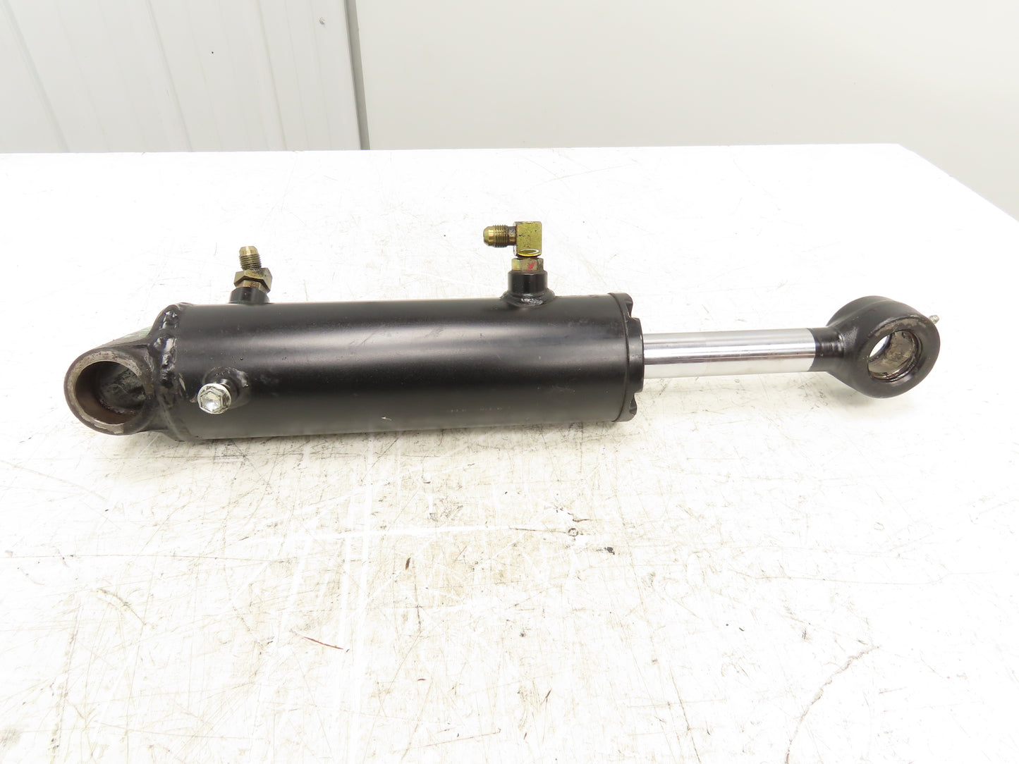 Toyota 7FBCU25 Electric Forklift Mast Tilt Cylinder 3" Bore 8" Stoke 1-3/8" Pin