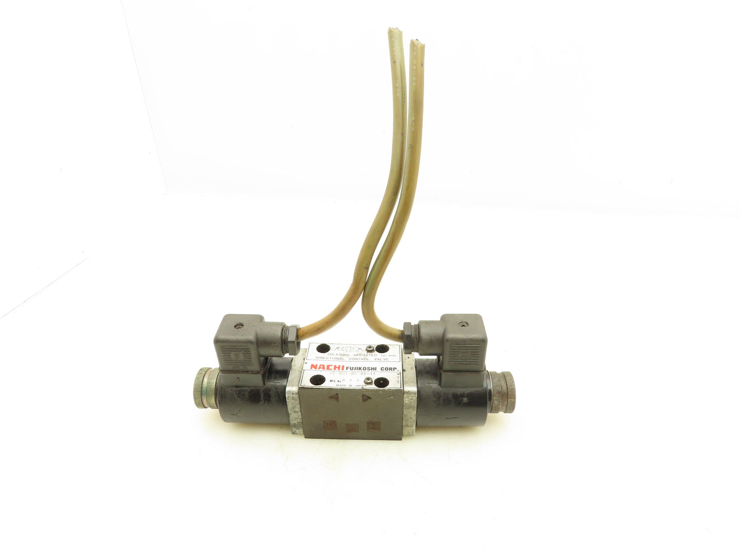 Nachi SA-G01-C6-C1-11 Hydraulic Directional Solenoid Valve 110V 1.9A