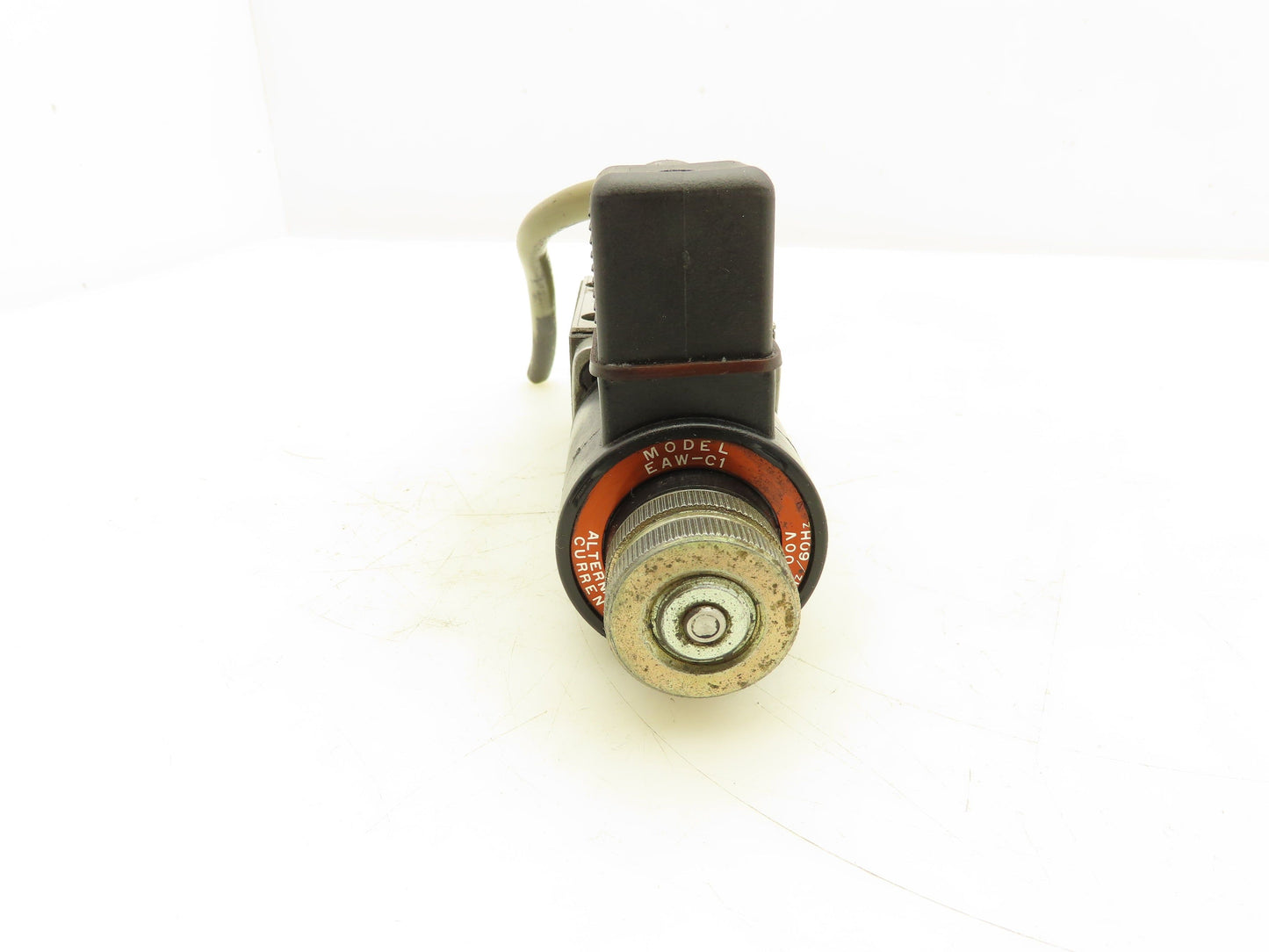 Nachi SA-G01-C6-C1-11 Hydraulic Directional Solenoid Valve 110V 50-60Hz