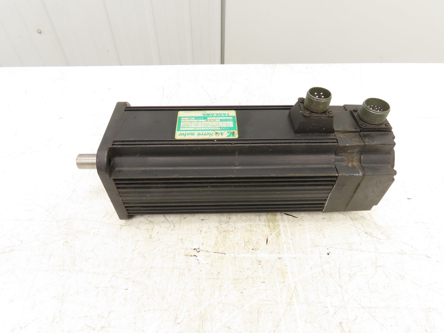 Yaskawa USAFED-13FA2 AC Servo Motor 1.3kW 1500 RPM 9.7A Encoder MLP-7728