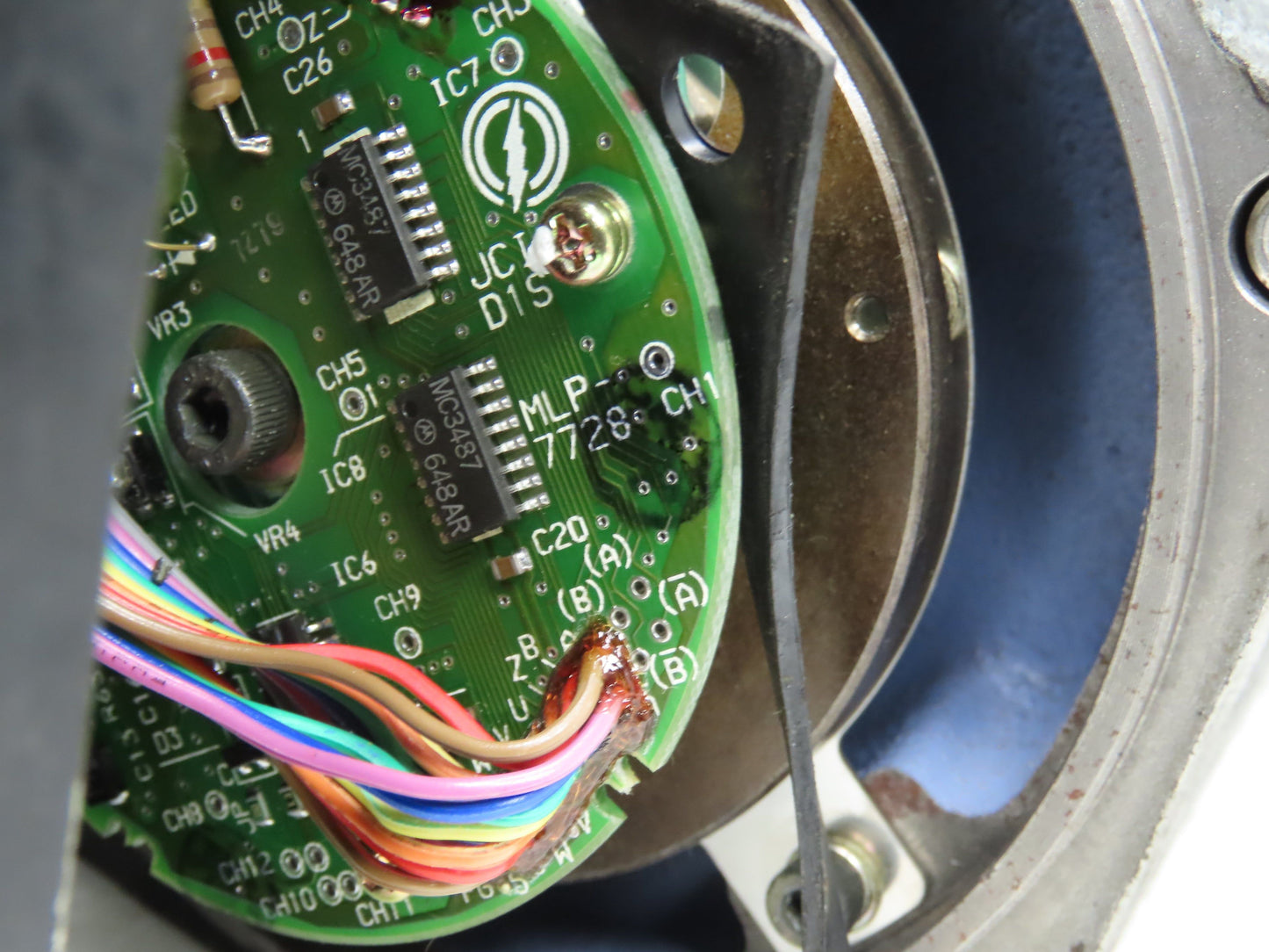 Yaskawa USAFED-13FA2 AC Servo Motor 1.3kW 1500 RPM 9.7A Encoder MLP-7728