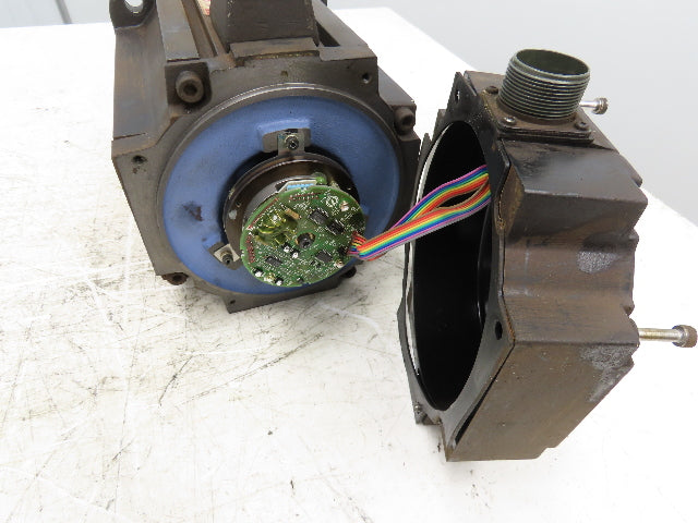 Yaskawa USAFED-20FB2 AC Servo Motor 1.8kW 1500 RPM 15A Encoder MLP-7728