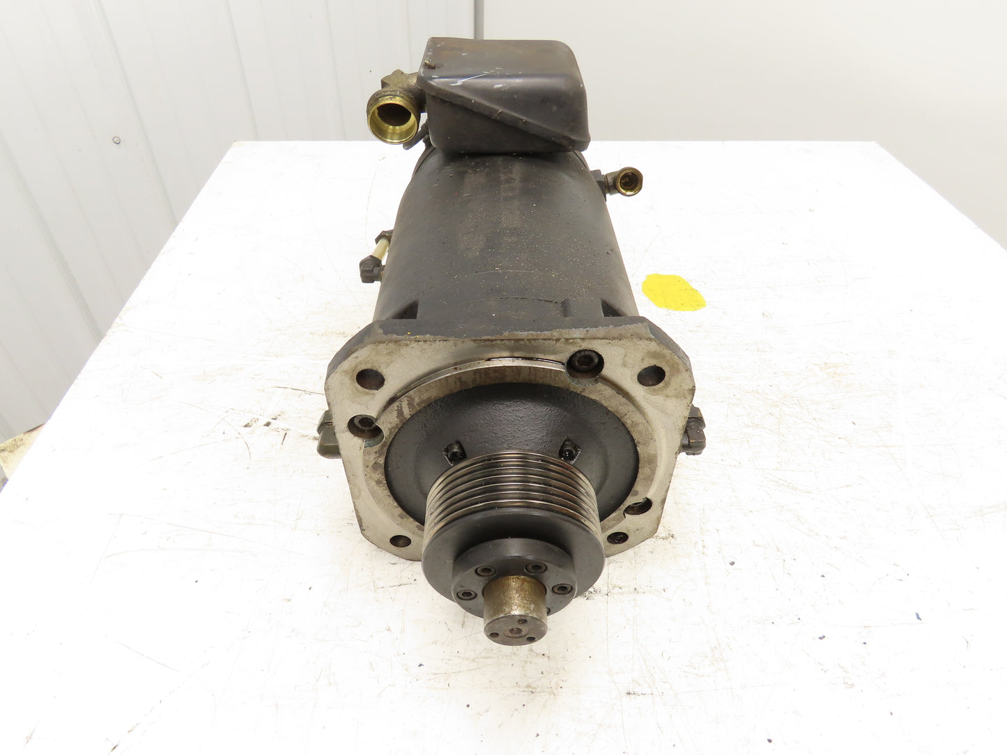 Yaskawa UAASWH-08CMUC1 AC Spindle Servo Motor 7.5kW 3000 RPM 3PH 200V JCAOFA4S