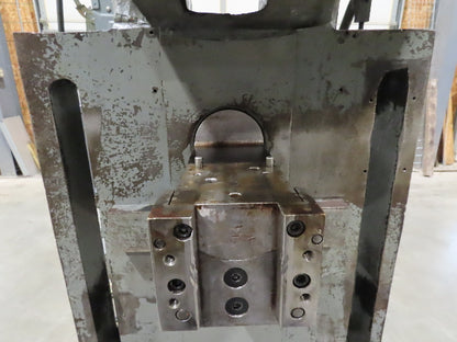 E.W. Bliss No 40 Mechanical Horn Punch Press 3-1/2" Stroke 10" Throat 220/440V