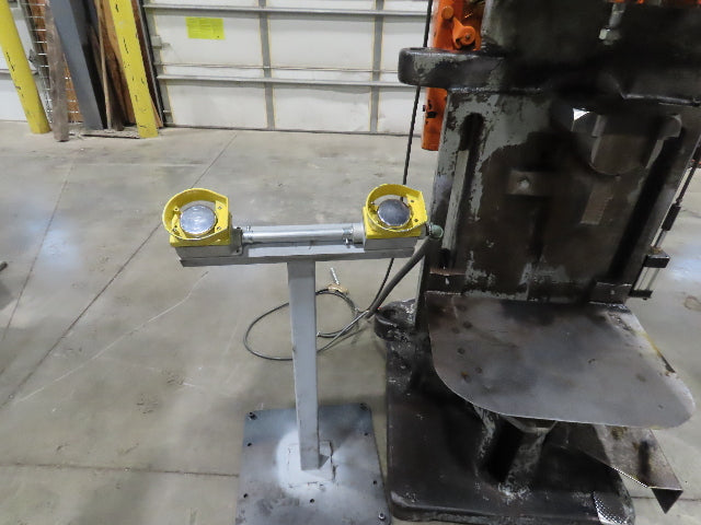 EW Bliss No 24 Mechanical Horn Punch Press 1-1/2" Stroke 9-3/4" Throat 220/440V