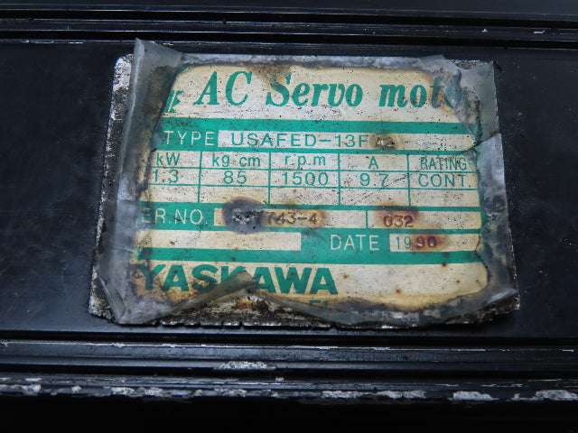 Yaskawa Electric USAFED-13FA2 AC Servo Motor 1.3kW 1500RPM 9.7A Encoder MLP-7728