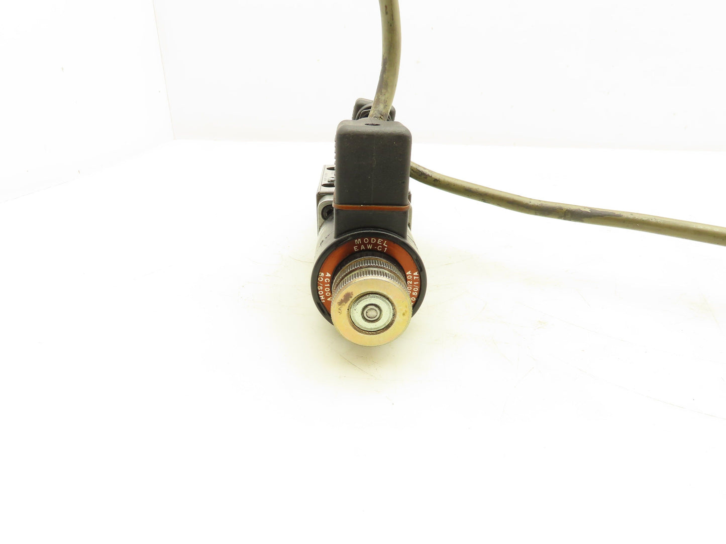 Nachi SA-G01-C5-C1-11 Hydraulic Directional Solenoid Valve 110V 1.9A