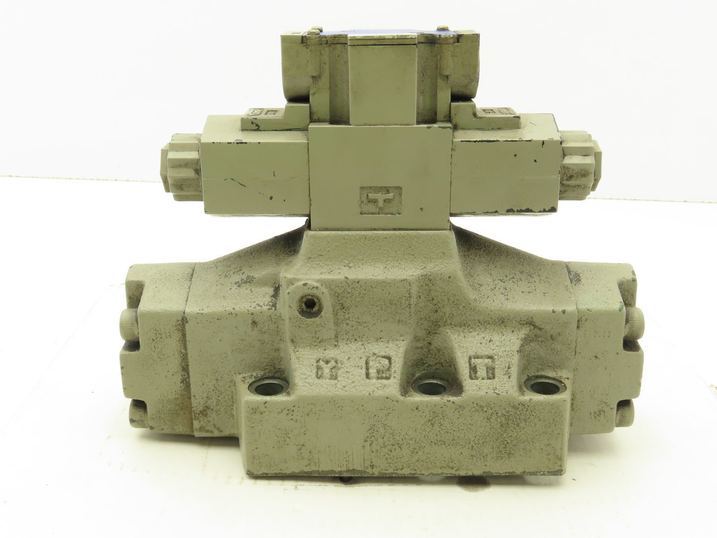 Yuken DSHG-06-3C2-T-D24-51 Hydraulic Directional Control Solenoid Valve 24VDC