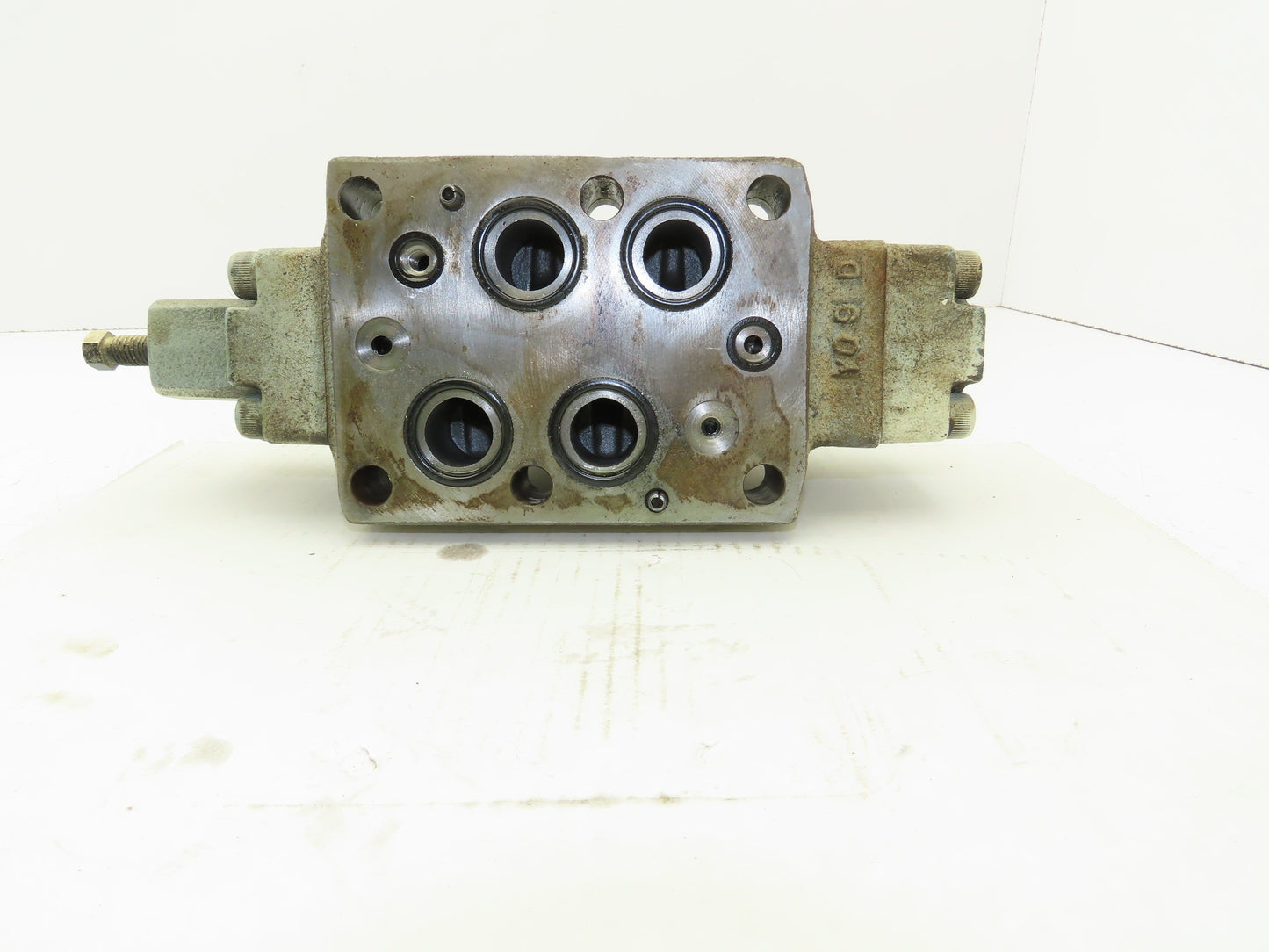 Yuken DSHG-06-3C18-T-RA-D24-51181 Hydraulic Directional Control Solenoid Valve