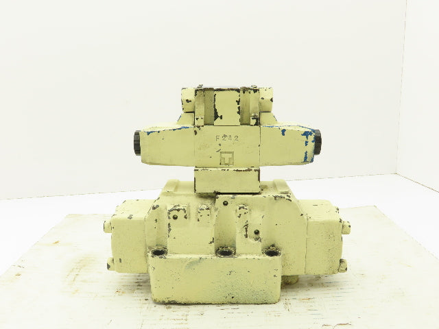 Vickers DG5V-H8-3C-T-P7-H-80-JA497 Directional Control Solenoid Valve 24VDC