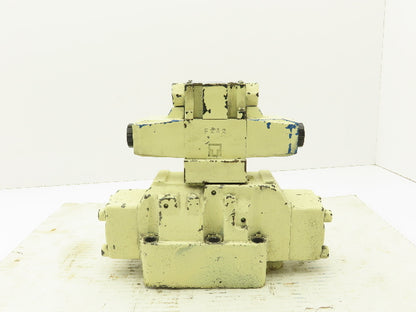 Vickers DG5V-H8-3C-T-P7-H-80-JA497 Directional Control Solenoid Valve 24VDC