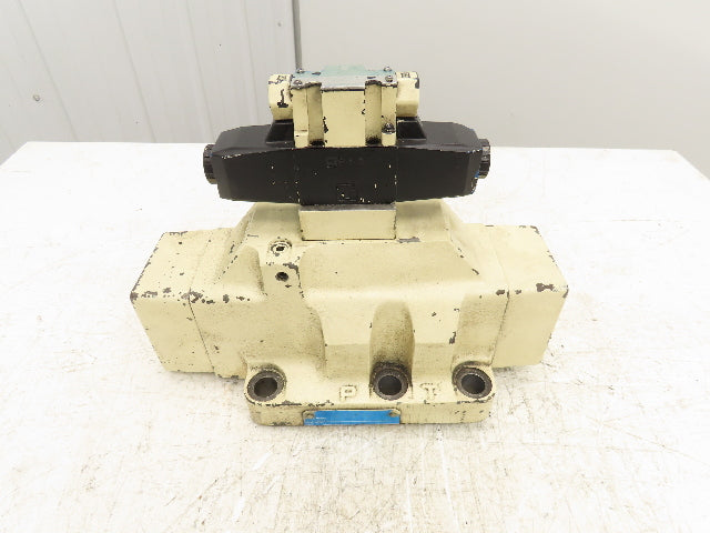 Vickers DG5S-10-3C-T-P7-H-80-JA503-M Directional Control Solenoid Valve 24VDC