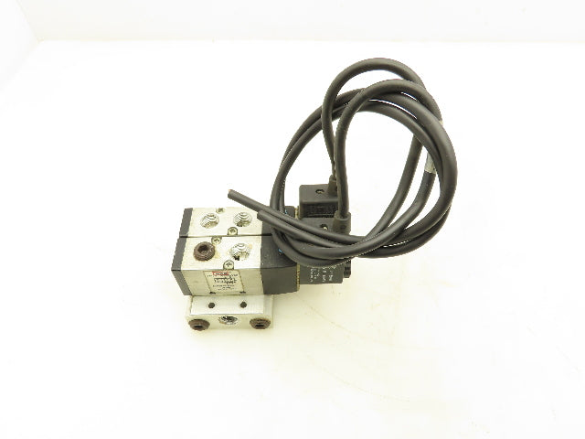 ARO M212SS-120-A Pneumatic 2-Station Manifold 5/2 Solenoid Valves 120V 1/4" NPT