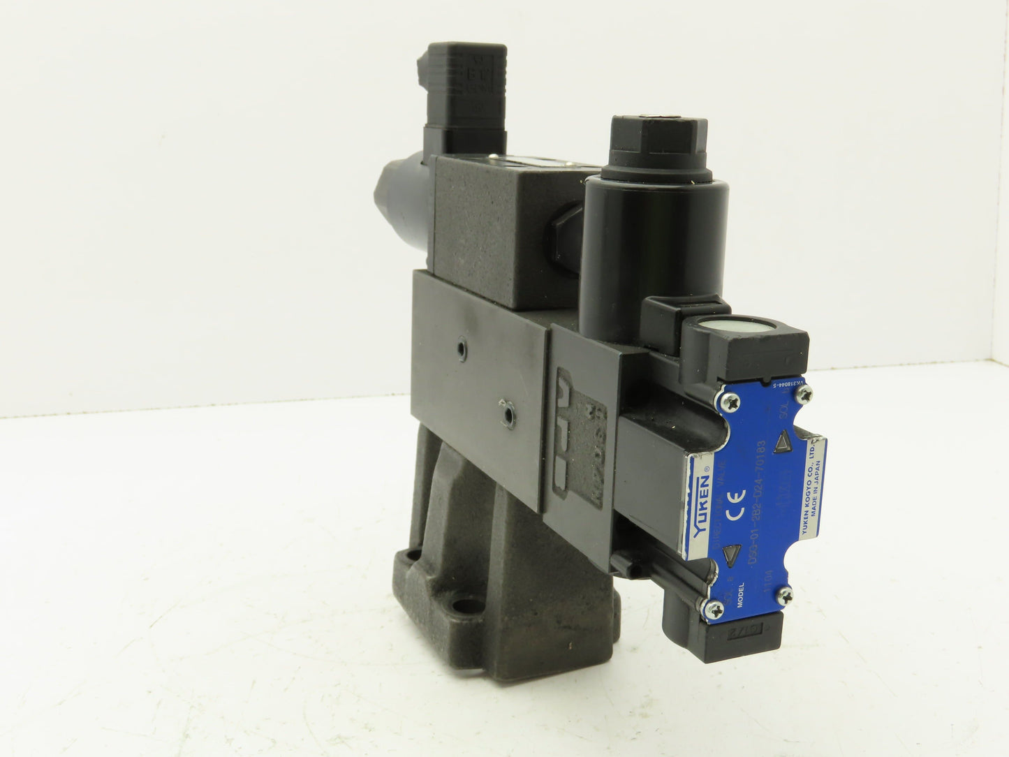 Yuken EDG-01V-B-PNT22-5198 Proportional Solenoid Relief Valve EBG-03-C-T-5129